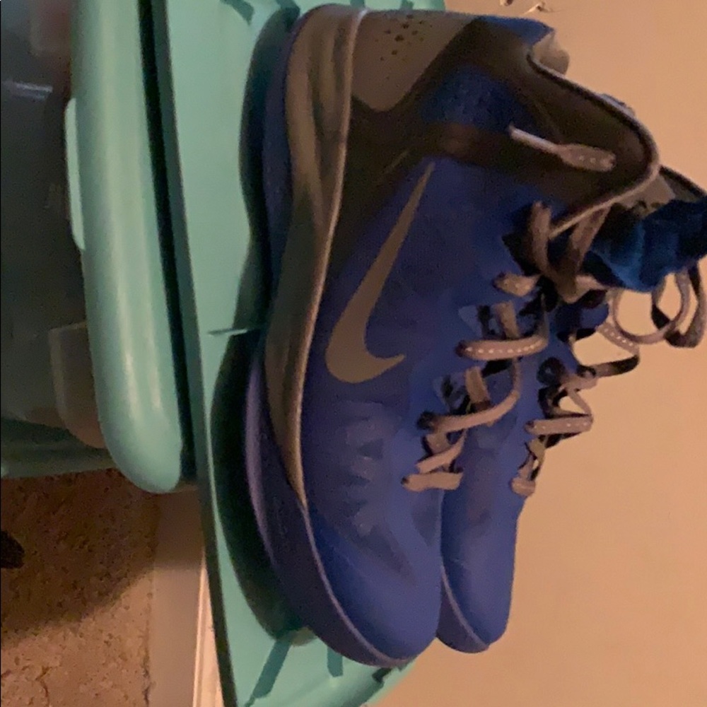 Nike shoes